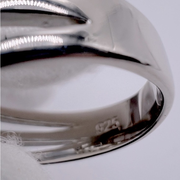 Sterling Silver Blue Topaz Cz & Clear Cz Ring - Picture 14 of 17